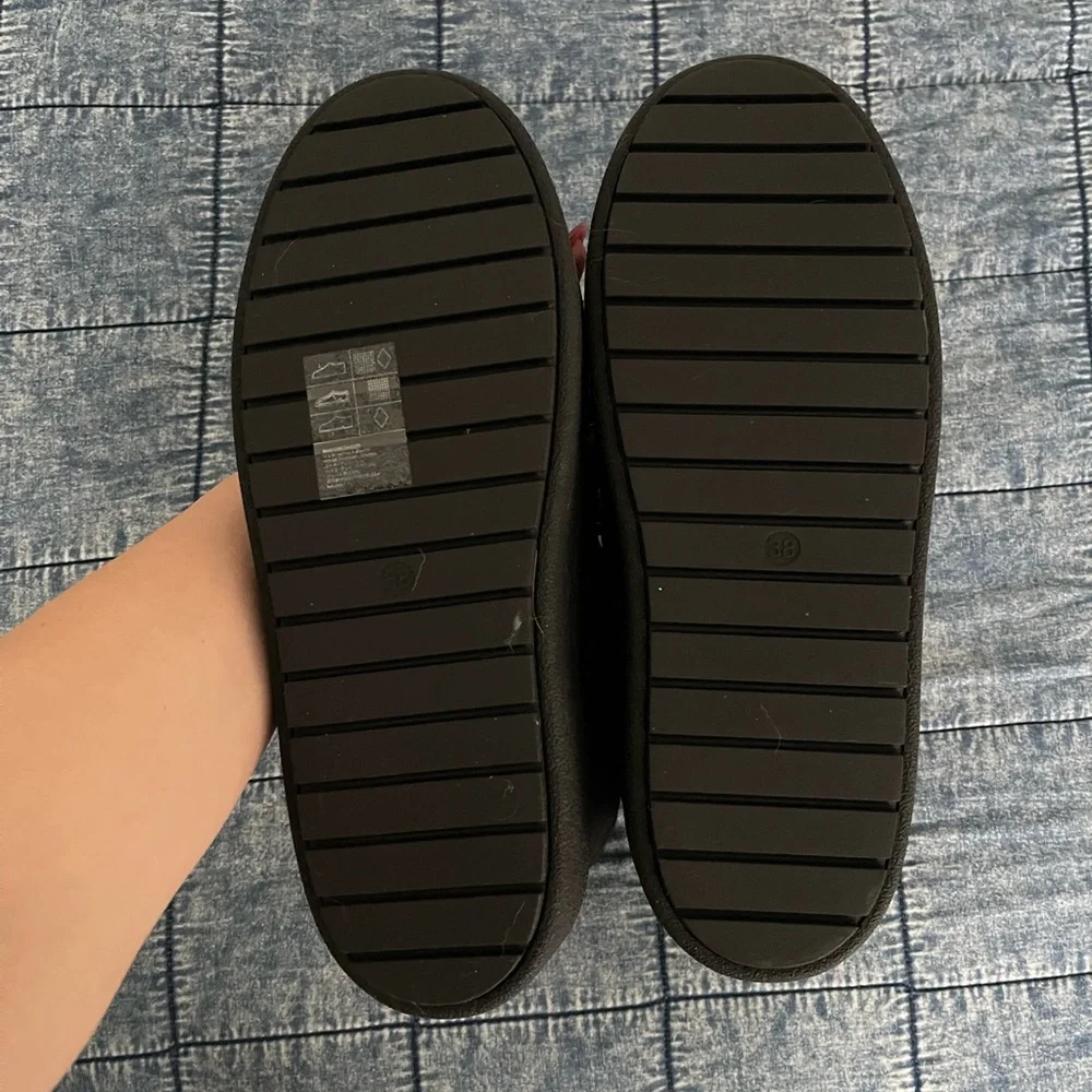 H&M Laced Padded Boots - Picture 3 of 5